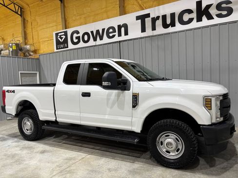 Used 2019 Ford F250 XL w/ Power Equipment Group image 3