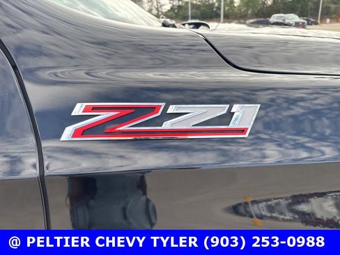 Used 2021 Chevrolet Suburban Z71 w/ Z71 Signature Package image 9