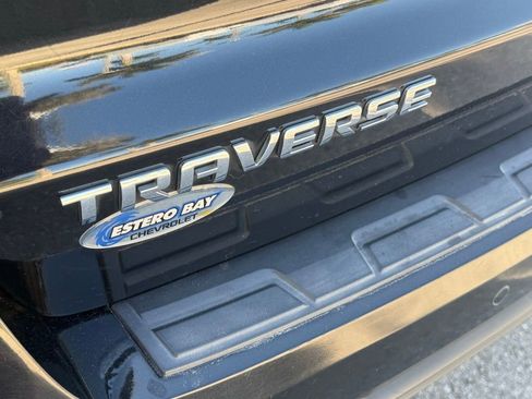 Used 2017 Chevrolet Traverse LT w/ Style and Technology Package image 33