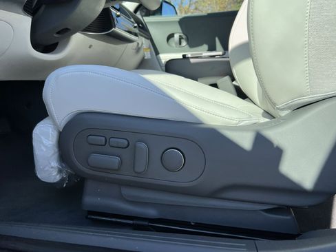 New 2026 Hyundai Ioniq 5 Limited image 14