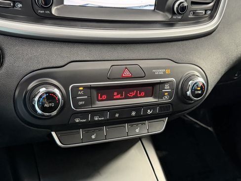 Used 2020 Kia Sorento S AWD/4WD image 7