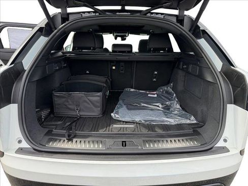 New 2026 Land Rover Range Rover Velar Dynamic SE AWD/4WD image 25