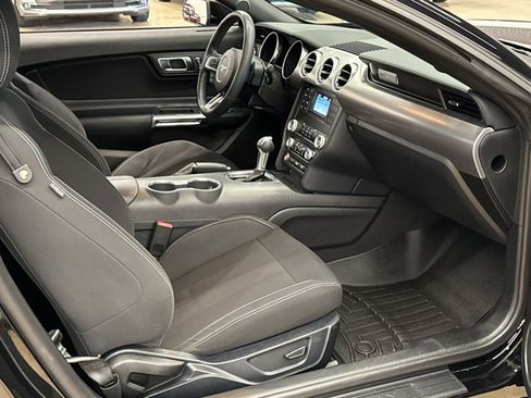 Used 2021 Ford Mustang GT w/ Black Accent Package RWD image 33