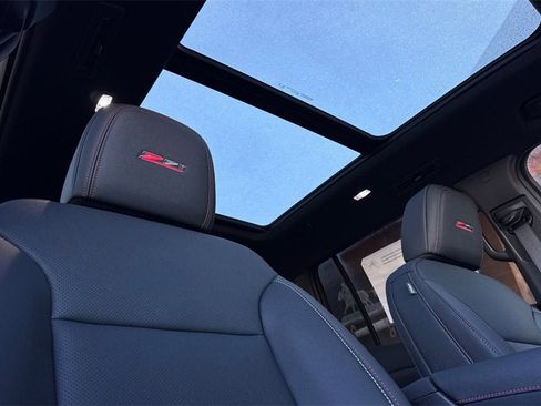 New 2026 Chevrolet Traverse Z71 w/ Enhanced Driving Package image 18