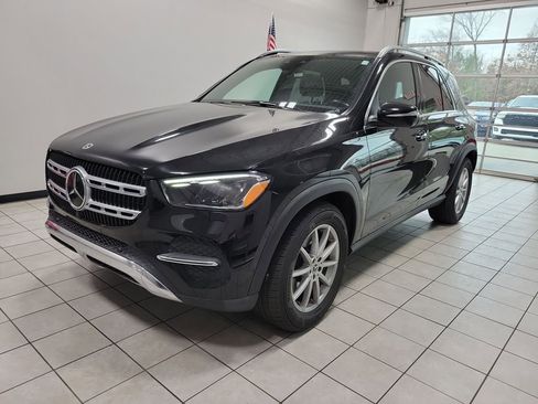 Used 2024 Mercedes-Benz GLE 350 GLE 350 w/ 3rd Row Seat Package image 2