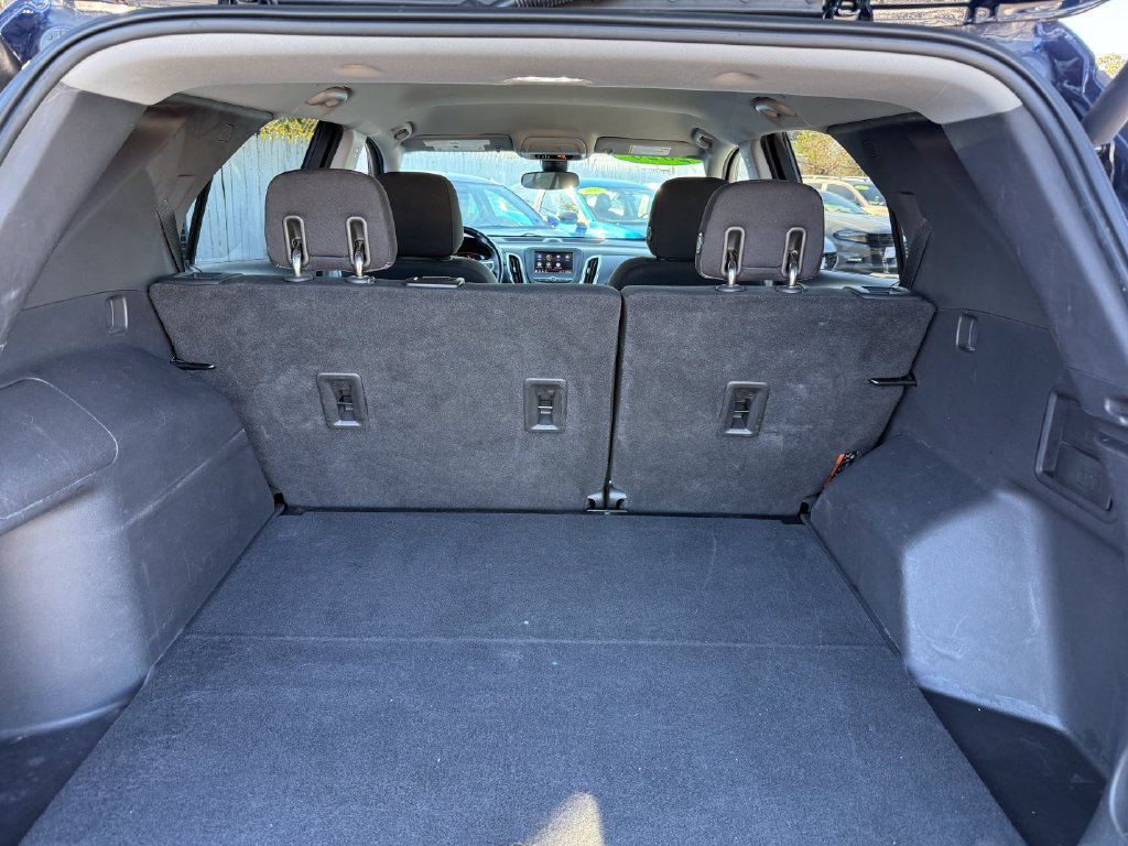 Used 2020 Chevrolet Equinox LT FWD image 19