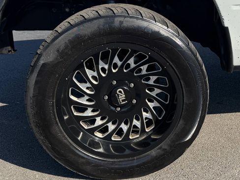 Used 2018 RAM 1500 Big Horn image 9