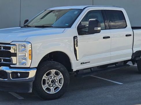Certified 2025 Ford F350 XLT AWD/4WD image 1