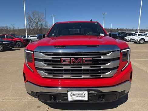 New 2026 GMC Sierra 1500 SLE AWD/4WD image 11