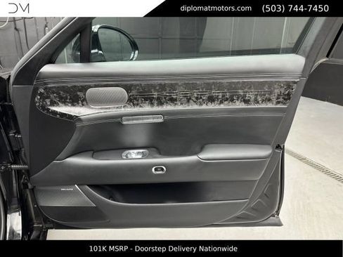 Used 2025 Genesis G90 3.5T AWD/4WD image 25