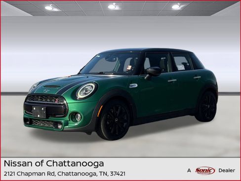 Used 2020 MINI Cooper S image 1