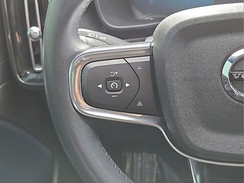 Used 2023 Volvo C40 P8 Recharge Ultimate image 20