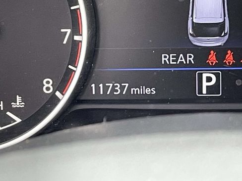 Used 2024 Nissan Murano Platinum w/ Cargo Package FWD image 24
