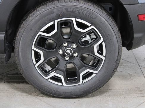 New 2026 Ford Bronco Sport Outer Banks image 15