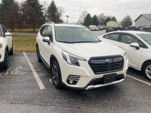 Used 2024 Subaru Forester Touring AWD/4WD image 1