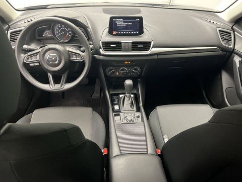 Used 2017 MAZDA MAZDA3 Sport FWD image 4