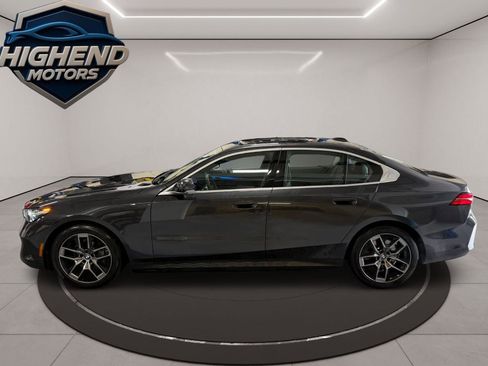 Used 2026 BMW 540i xDrive AWD/4WD image 3