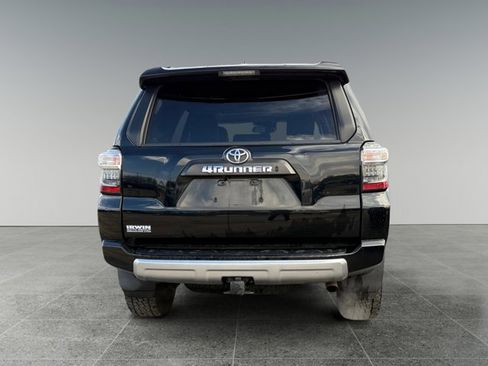 Used 2021 Toyota 4Runner TRD Off-Road Premium image 4