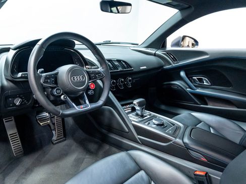 Used 2017 Audi R8 V10 plus AWD/4WD image 9