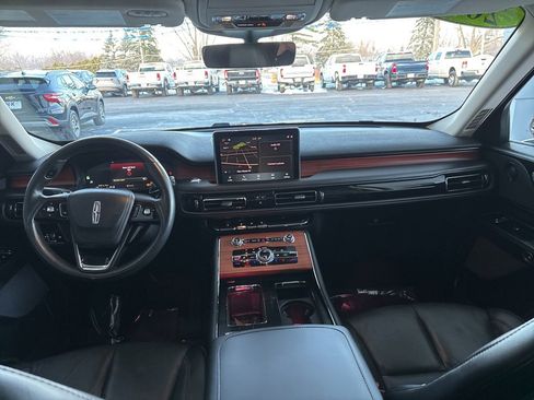 Used 2024 Lincoln Aviator Reserve image 23