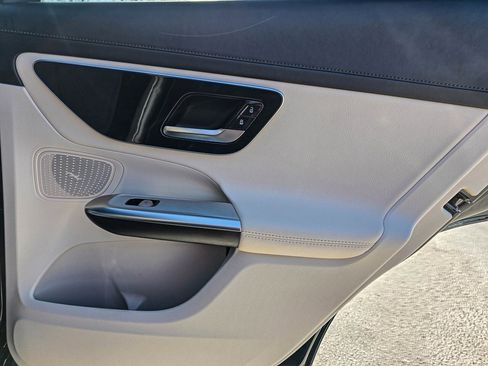 Used 2024 Mercedes-Benz GLC 300 GLC 300 image 36