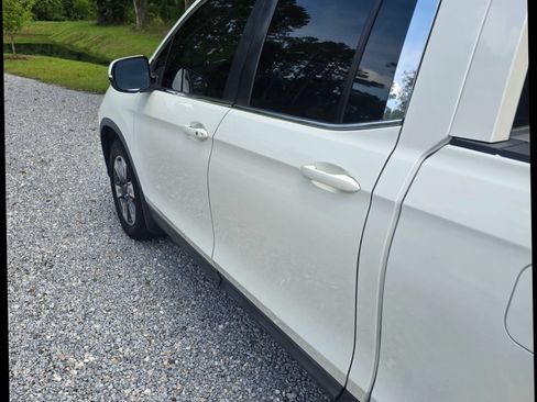 Used 2018 Honda Ridgeline RTL-T image 16
