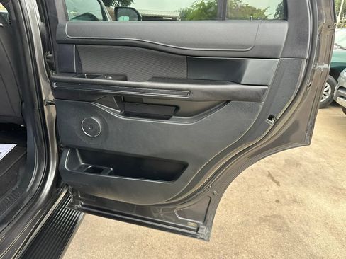 Used 2021 Ford Expedition XL AWD/4WD image 15