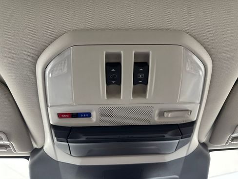 New 2025 Subaru Ascent Limited image 22