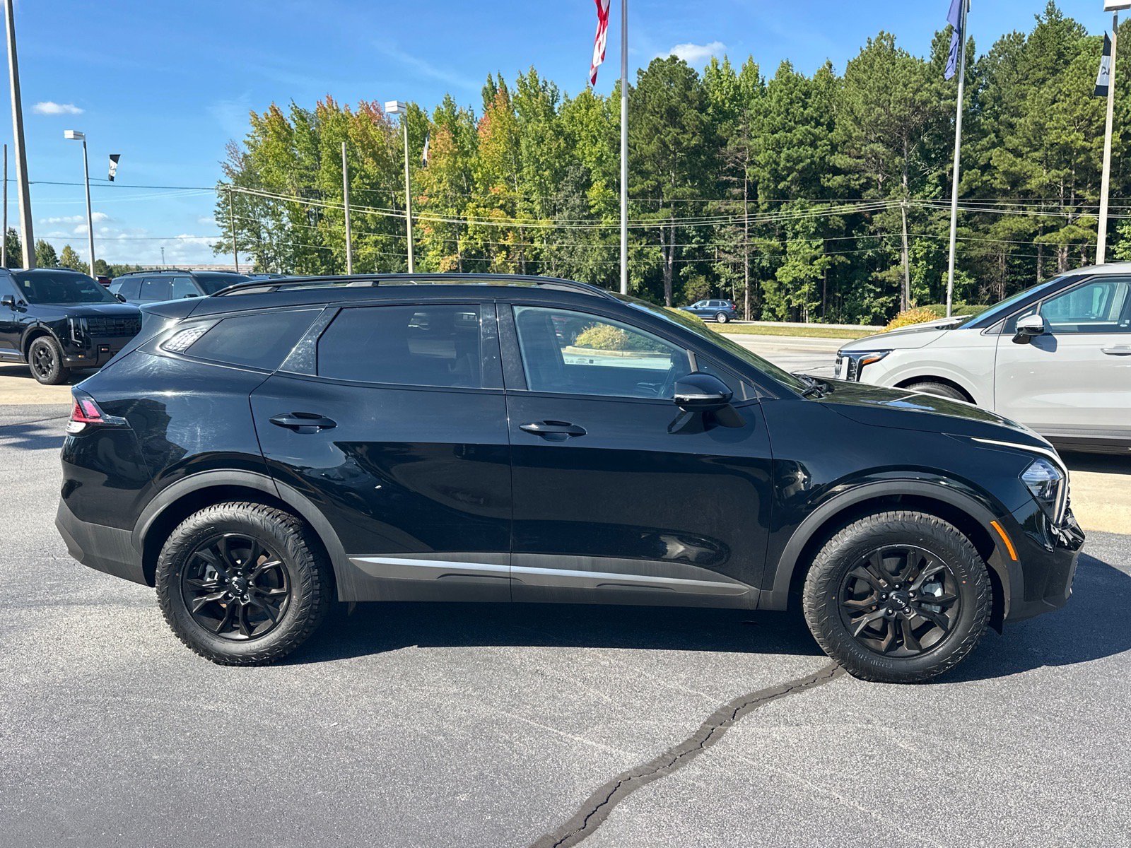 Certified 2023 Kia Sportage X-Pro AWD/4WD image 2