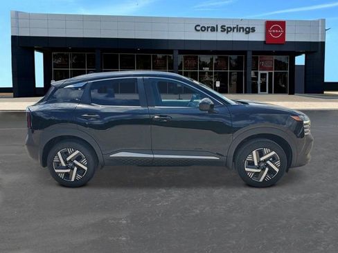 New 2026 Nissan Kicks SV w/ SV Premium Package FWD image 6