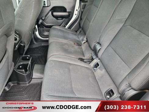 Used 2021 Jeep Gladiator Sport AWD/4WD image 19