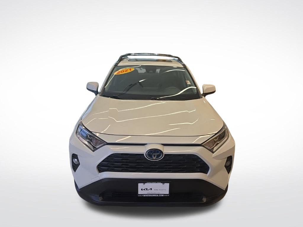 Used 2021 Toyota RAV4 XLE Premium AWD/4WD image 5