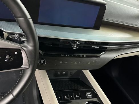 Used 2025 Nissan Murano SL w/ Cargo Package AWD/4WD image 17