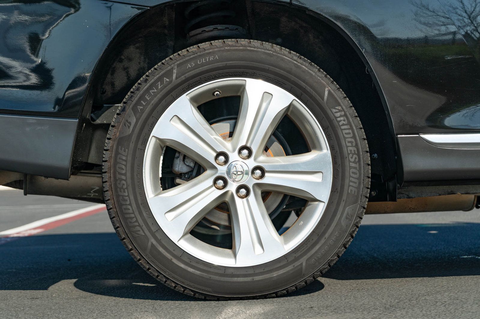 Used 2013 Toyota Highlander Limited AWD/4WD image 11
