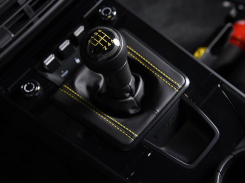 Used 2023 Porsche 911 GT3 RWD image 18