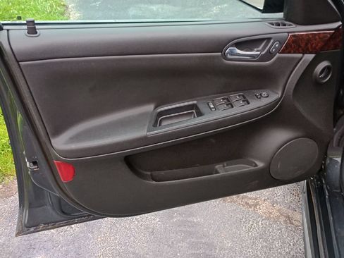 Used 2012 Chevrolet Impala LS FWD image 11