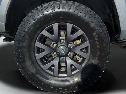 Used 2023 Toyota Tacoma SR5 AWD/4WD image 26