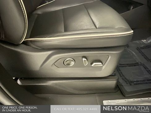 Used 2023 Cadillac Escalade Sport AWD/4WD image 29
