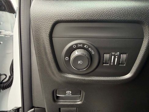 New 2026 Jeep Grand Cherokee Limited w/ Limited Altitude Package image 28