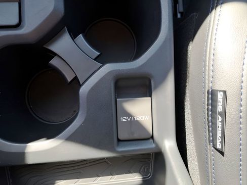 Used 2025 Subaru Forester Limited image 28