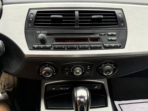 Used 2006 BMW Z4 3.0i RWD image 26
