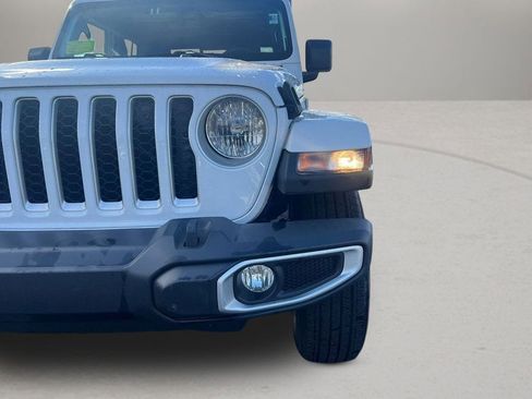 Used 2023 Jeep Gladiator Overland image 26