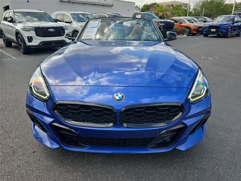 Certified 2024 BMW Z4 M40i w/ Premium Package RWD image 2