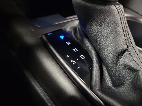 Used 2022 Toyota Camry XSE FWD image 17