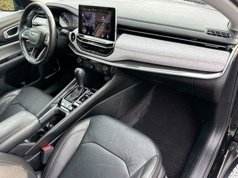 Used 2022 Jeep Compass Latitude w/ Sun and Sound Group image 28