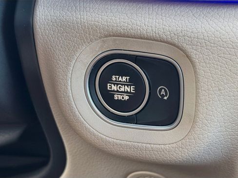 Used 2020 Mercedes-Benz GLS 450 4MATIC image 36