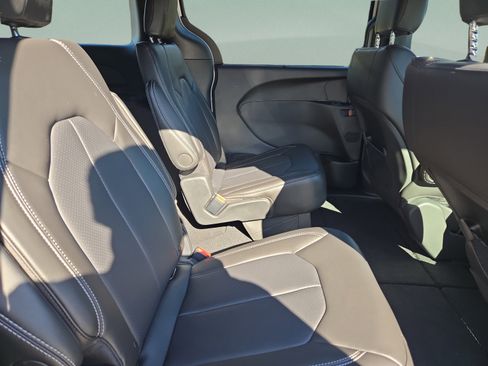 New 2026 Chrysler Voyager LX FWD image 22