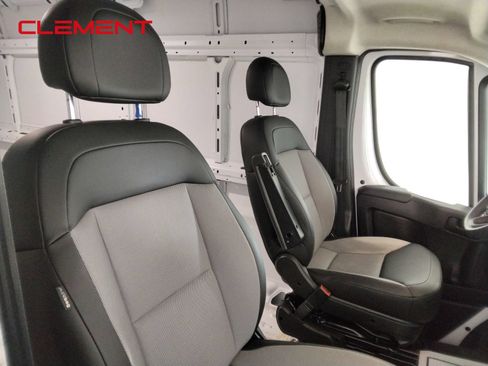Used 2026 RAM ProMaster 2500 w/ Convenience Group FWD image 29