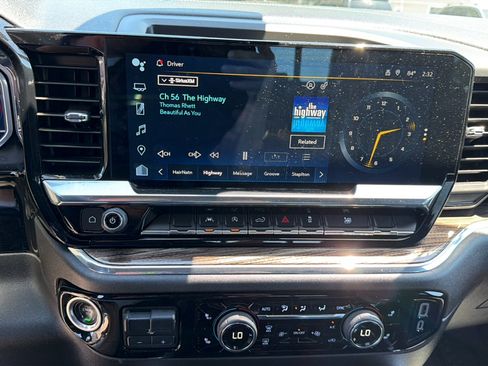 Used 2023 Chevrolet Silverado 1500 RST w/ Convenience Package II AWD/4WD image 14