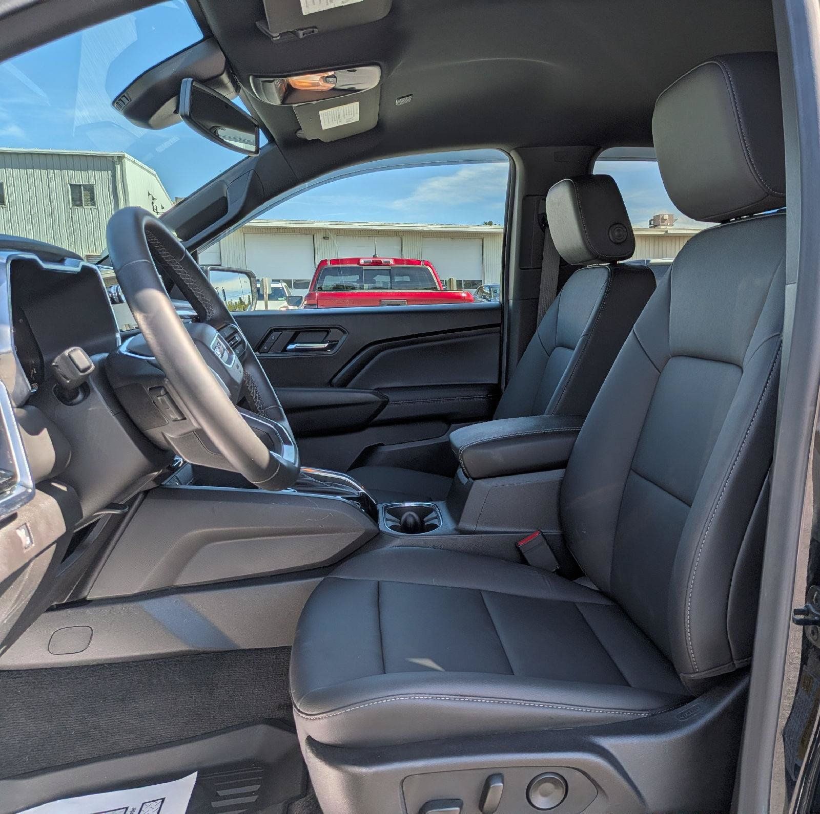 Used 2025 GMC Canyon Elevation w/ Convenience Package AWD/4WD image 11
